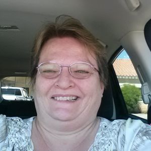 Meet your Posher, Debbie